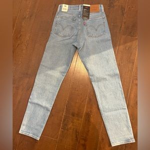 NWT Levi’s Jeans size 24